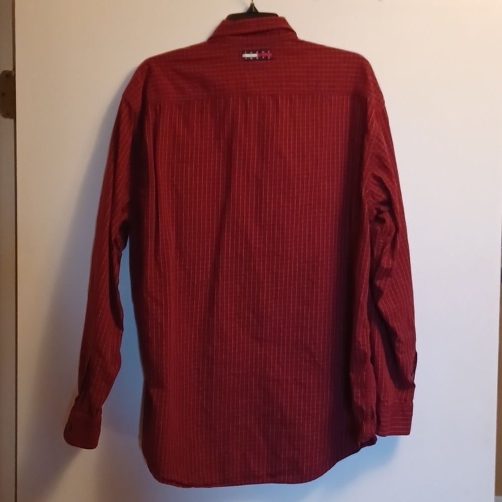 TOMMY JEANS, LONG SLEEVE, FRONT POCKET, WITH VELCRO, NICE BUTTON DOWN. 16.5 NECK
